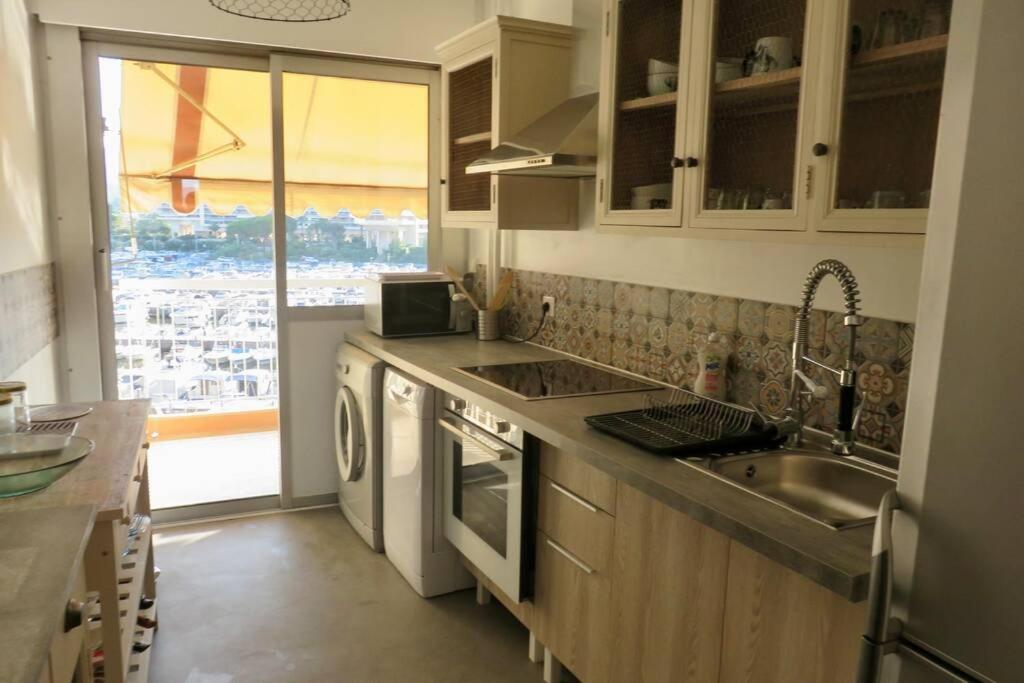 Appartement Lumineux 6 Places Avec Vue Sur Marina ماندوليو لا نابول المظهر الخارجي الصورة