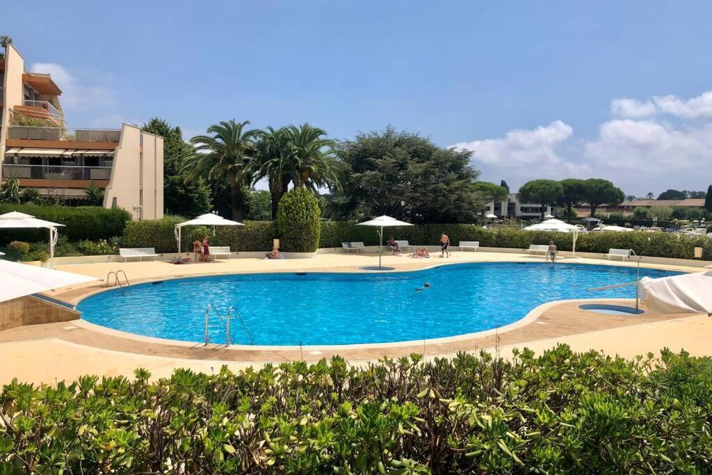 Appartement Lumineux 6 Places Avec Vue Sur Marina ماندوليو لا نابول المظهر الخارجي الصورة
